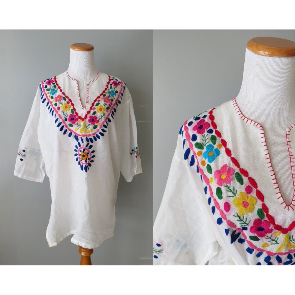 Vintage Embroidered Mexican Tunic Blouse